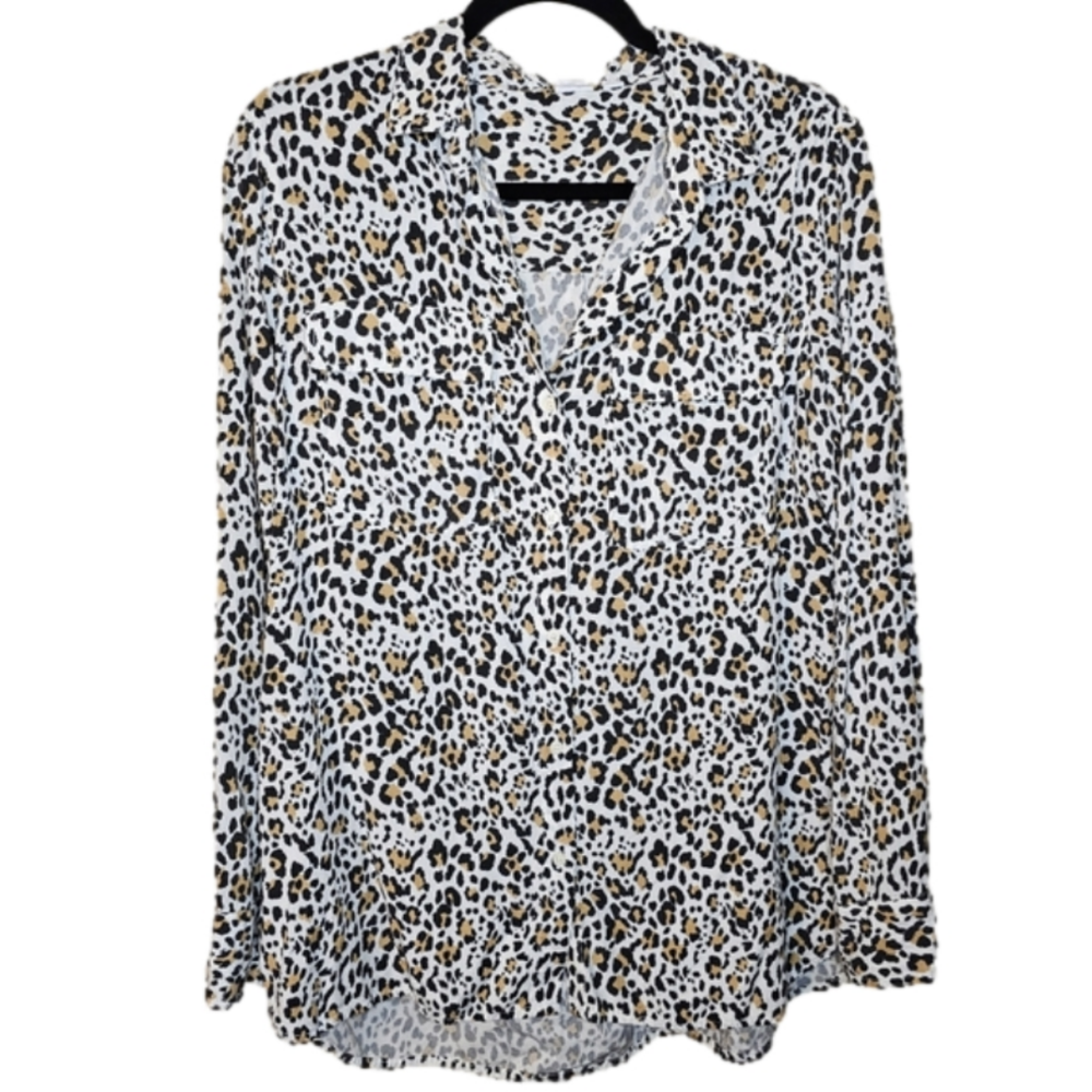 GAP 100% Viscose Animal print long sleeve button down top Size Medium
